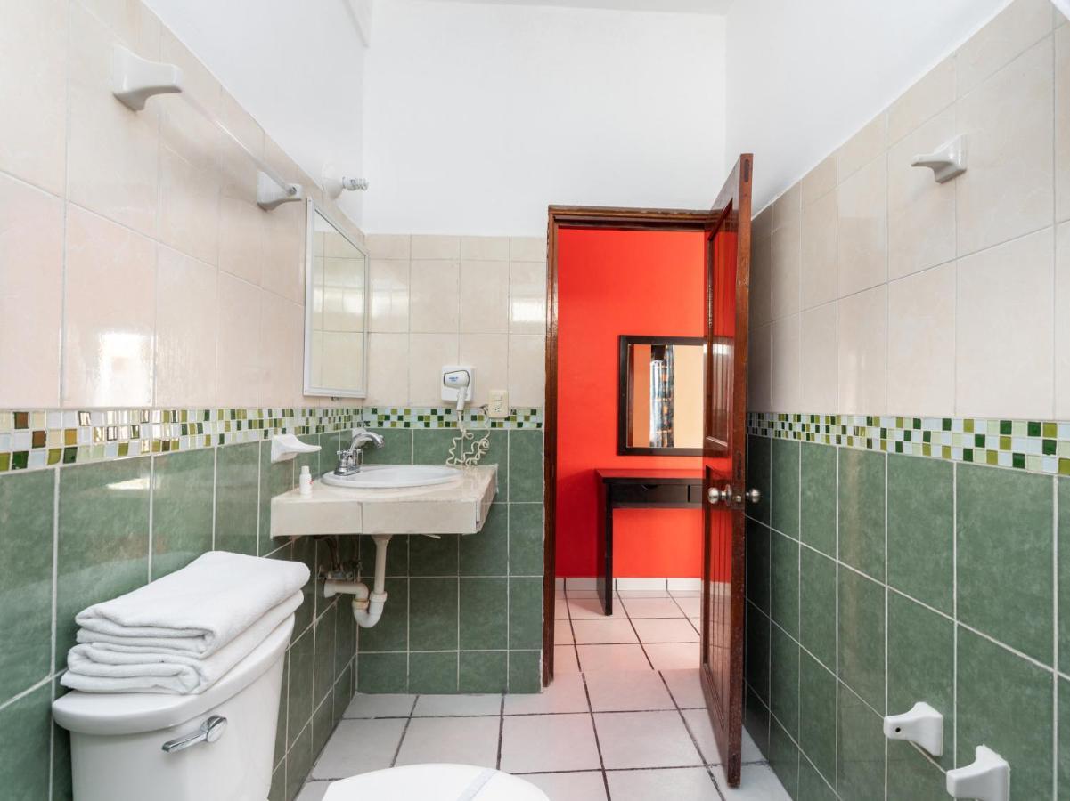 Hotel Costa Azul Chetumal Kültér fotó
